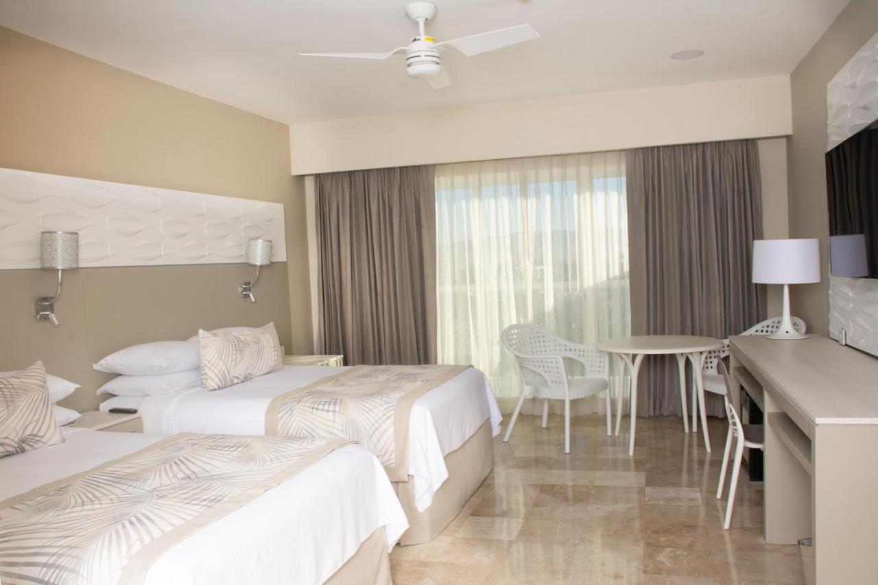 Krystal Grand Puerto Vallarta (Adults Only) Exterior photo