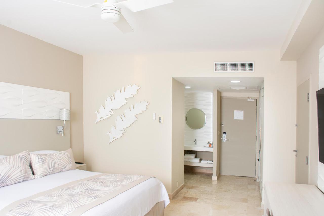 Krystal Grand Puerto Vallarta (Adults Only) Exterior photo