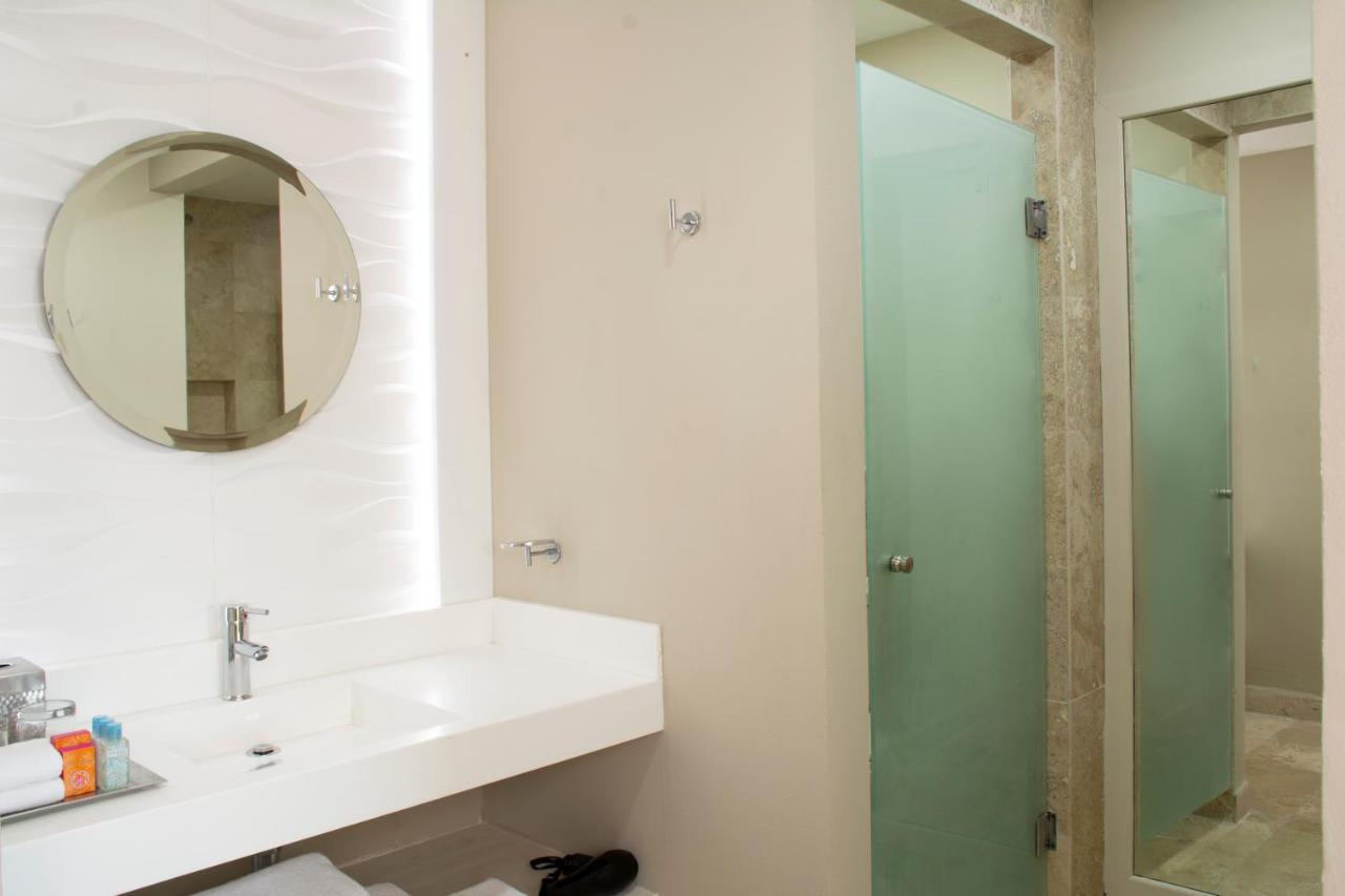Krystal Grand Puerto Vallarta (Adults Only) Exterior photo