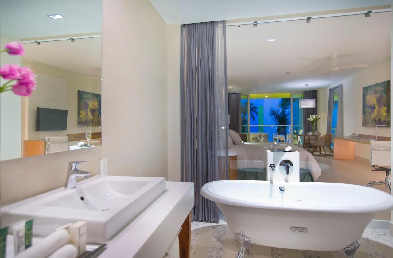 Krystal Grand Puerto Vallarta (Adults Only) Exterior photo