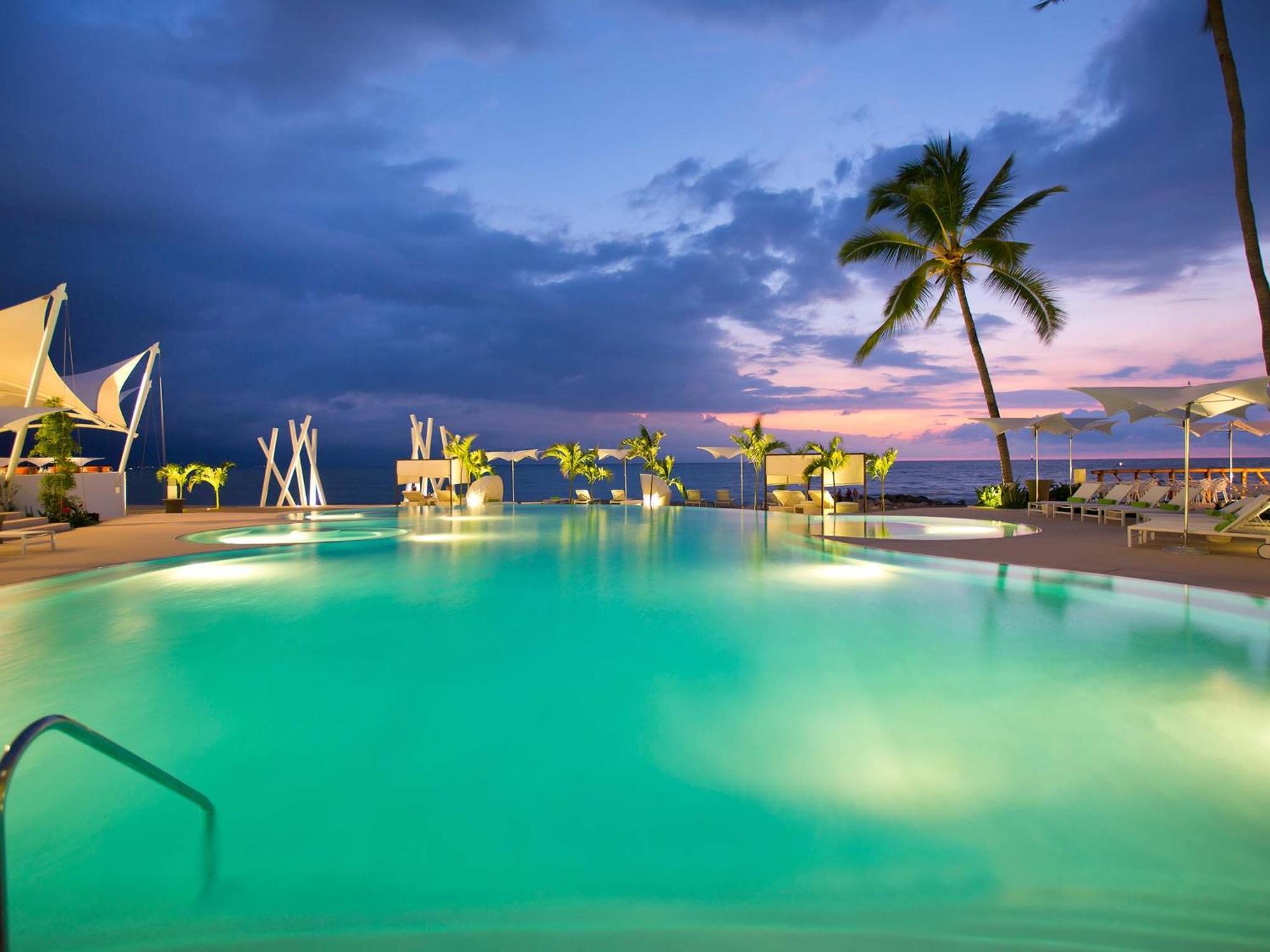 Krystal Grand Puerto Vallarta (Adults Only) Exterior photo